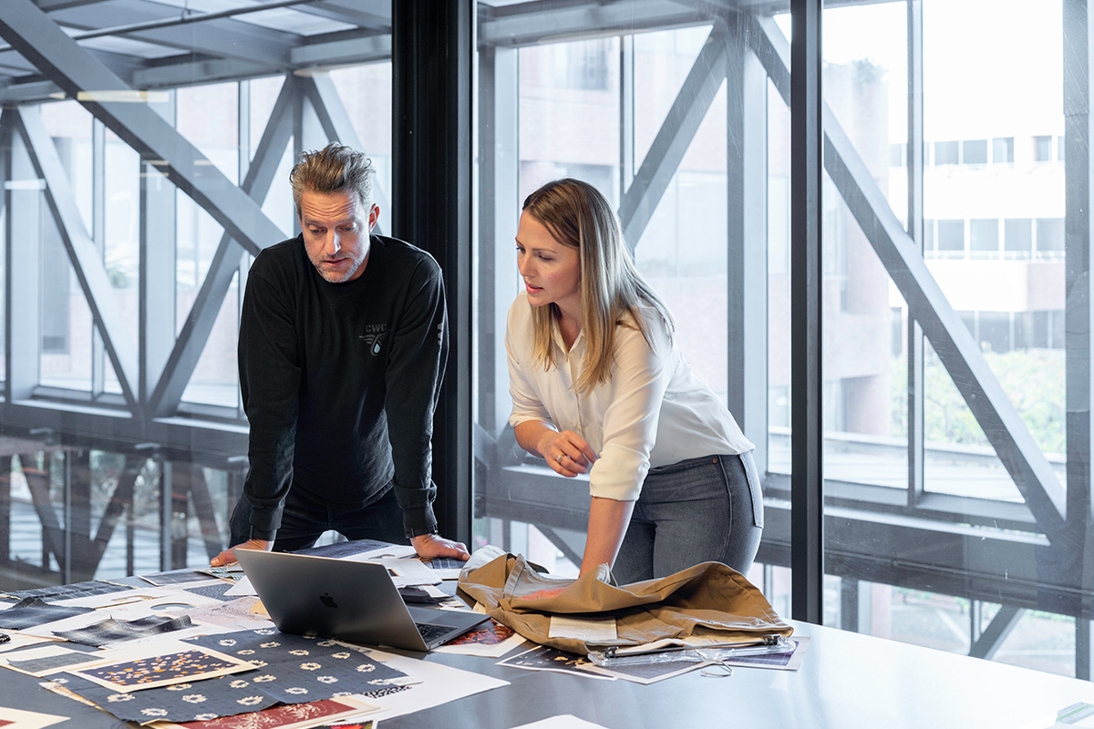 澳洲的教育学专业是澳大利亚大学的重点专业，很多大学的教育学专业位居世界前20强。教育学就业前景不错，薪资待遇也很乐观，澳洲教育类专业学制短，入学英文要求对比其他国家较低，此外，澳洲教育体系完善、教育资源丰富、师资力量雄厚、多元文化环境和实践机会丰富。能够为留学生提供很优质的教育资源和广阔的发展空间。